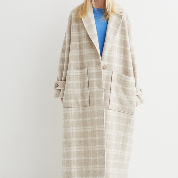 Beige coat - Picture 5 of 5